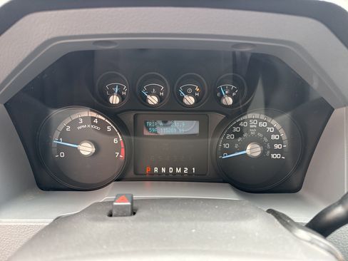 Used 2015 Ford F250 XL w/ Power Equipment Group AWD/4WD image 16