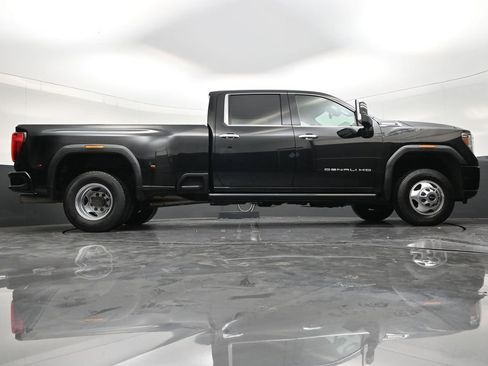 Used 2021 GMC Sierra 3500 Denali w/ Denali Ultimate Package AWD/4WD image 25
