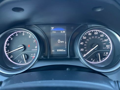 Used 2023 Toyota Camry SE image 16