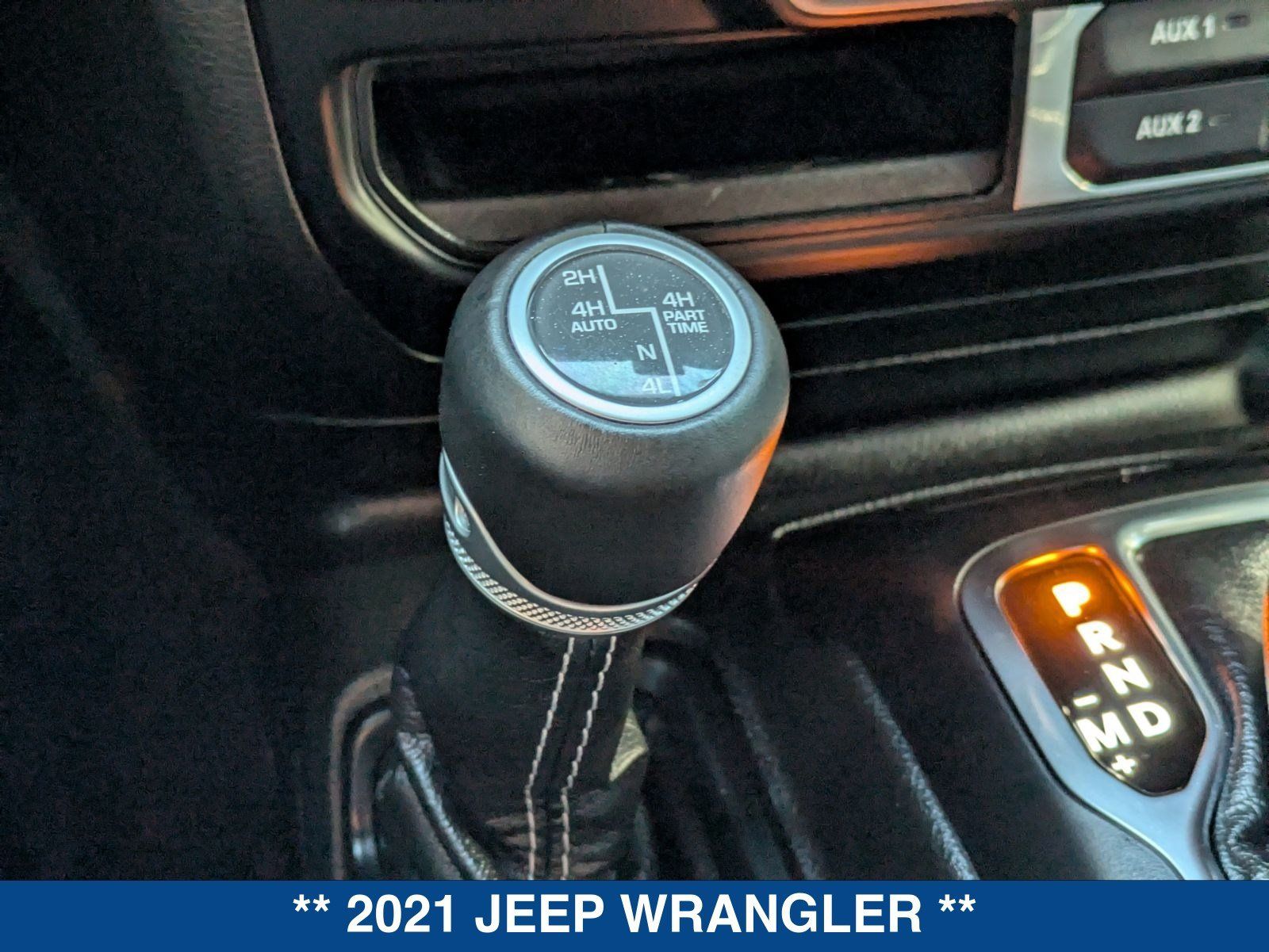 Used 2021 Jeep Wrangler Unlimited Sahara AWD/4WD image 33