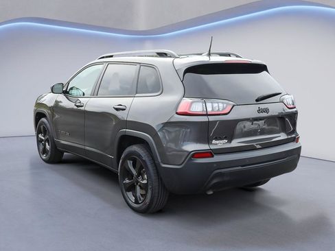 Used 2021 Jeep Cherokee Latitude Plus AWD/4WD image 5