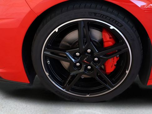 Used 2020 Chevrolet Corvette Stingray Premium Cpe w/ 3LT Preferred Equipment Group image 9