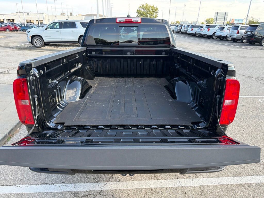 Used 2019 Chevrolet Colorado Z71 AWD/4WD image 11
