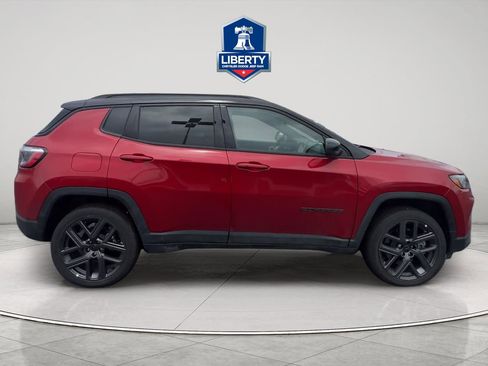 New 2025 Jeep Compass Limited w/ Sun & Sound Group AWD/4WD image 4