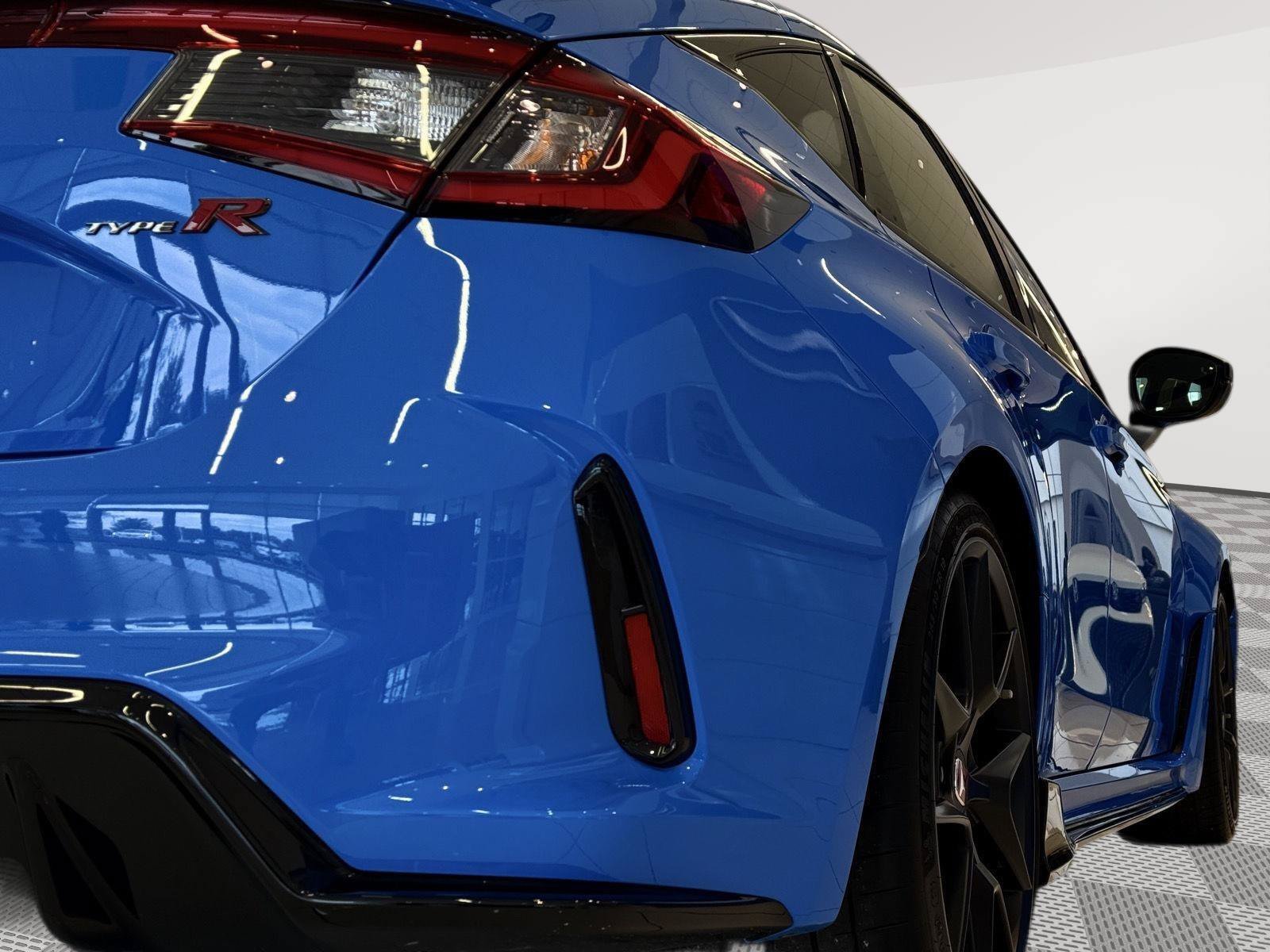 Used 2024 Honda Civic Type R image 6