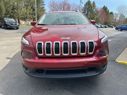 Certified 2017 Jeep Cherokee Latitude w/ Comfort/Convenience Group AWD/4WD image 3