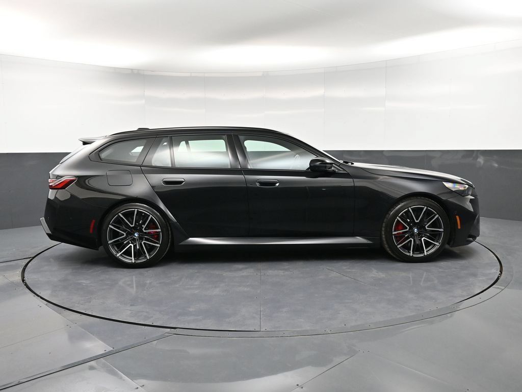 Used 2025 BMW M5 Touring AWD/4WD image 9