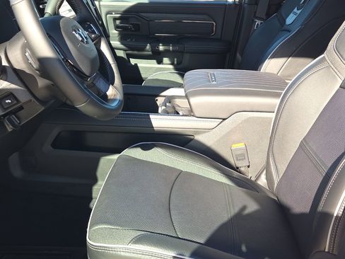 New 2026 RAM 2500 Limited AWD/4WD image 19