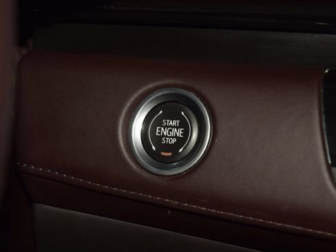 Used 2023 Cadillac Escalade Premium Luxury Platinum AWD/4WD image 37