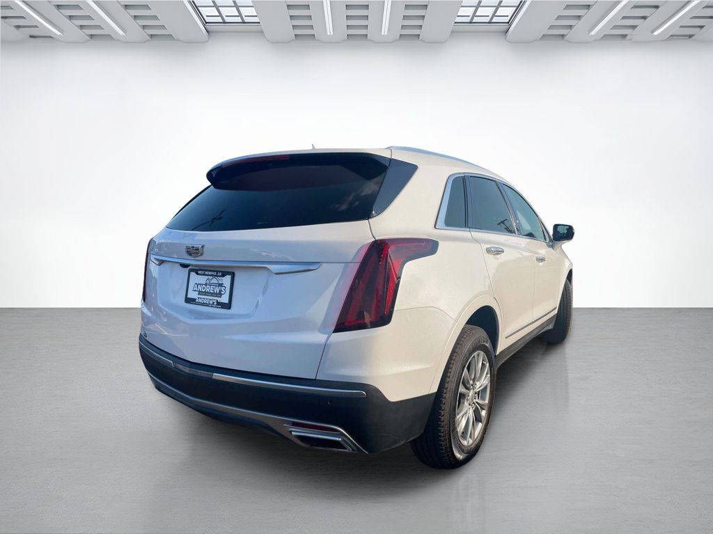 Used 2022 Cadillac XT5 Premium Luxury FWD image 3