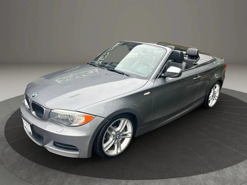 Used 2013 BMW 135i Convertible RWD image 19