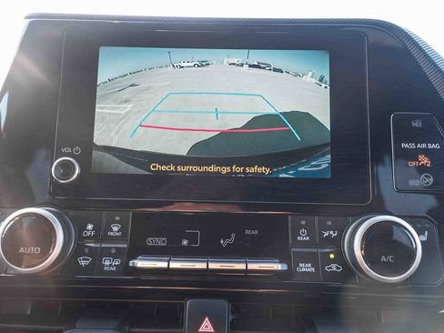 Used 2025 Toyota Highlander XSE AWD/4WD image 26