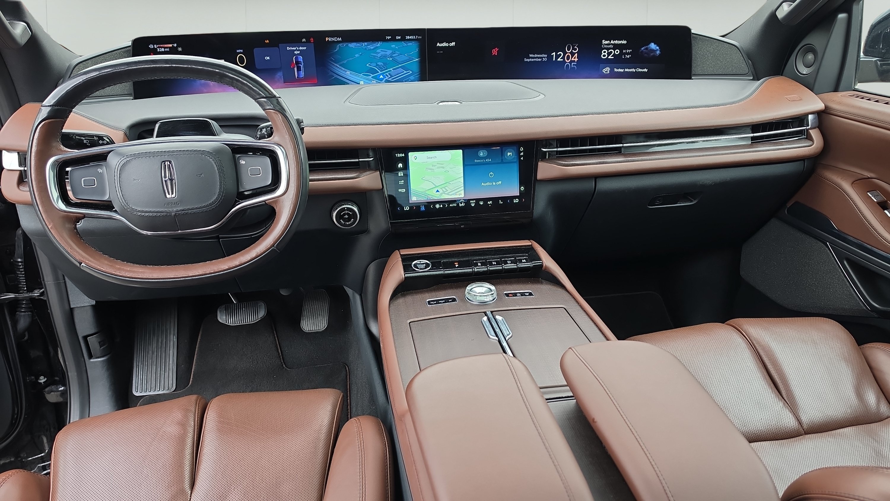 Used 2025 Lincoln Navigator Reserve AWD/4WD image 24