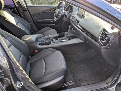 Used 2016 MAZDA MAZDA3 i Sport w/ Preferred Equipment Package image 21