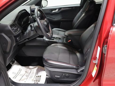 Used 2024 Ford Escape ST-Line image 10