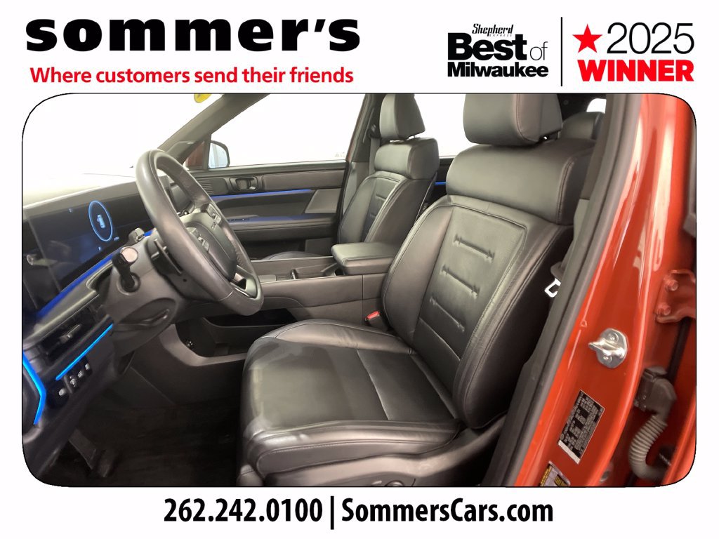 Used 2025 Hyundai Santa Fe Calligraphy AWD/4WD image 9