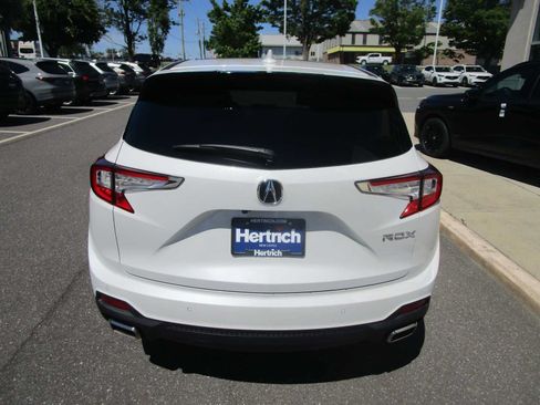 Certified 2023 Acura RDX FWD w/ Technology Package image 6