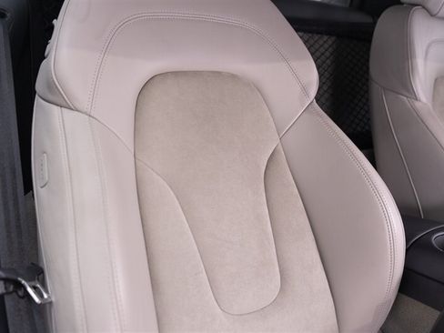 Used 2011 Audi R8 V8 AWD/4WD image 48