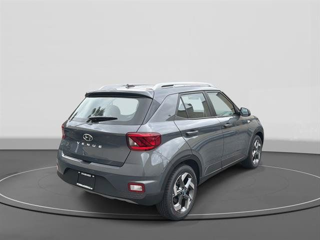 New 2026 Hyundai Venue SEL FWD image 5