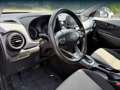 Used 2018 Hyundai Kona SEL AWD/4WD image 17