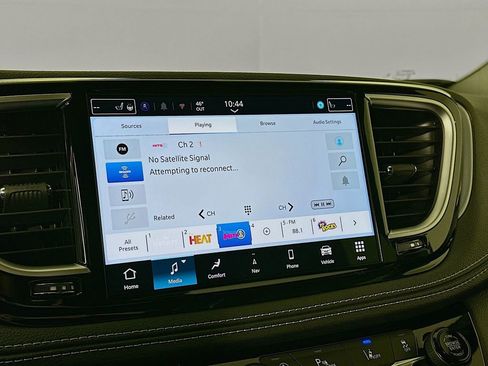 New 2026 Chrysler Pacifica Limited w/ S Appearance Package FWD image 20
