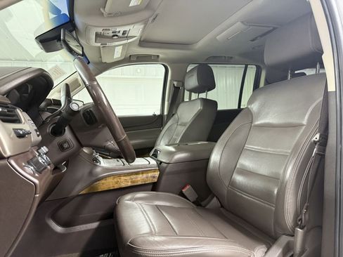 Used 2017 GMC Yukon XL Denali w/ Open Road Package image 10