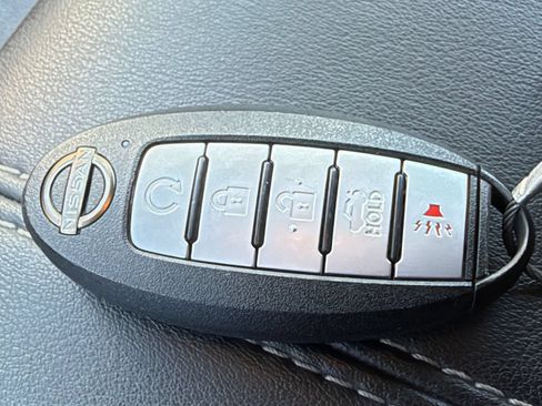 Used 2025 Nissan Altima 2.5 SV FWD image 24