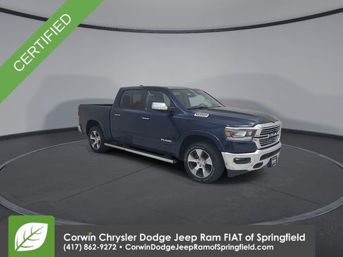 Used 2022 RAM 1500 Laramie AWD/4WD image 3