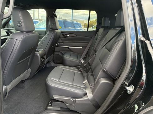 New 2026 Chevrolet Traverse LT image 15