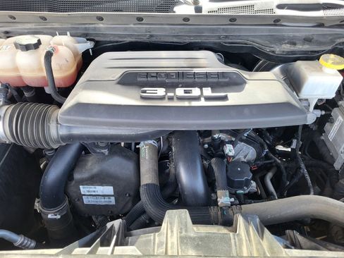 Used 2022 RAM 1500 Rebel w/ Night Edition image 35