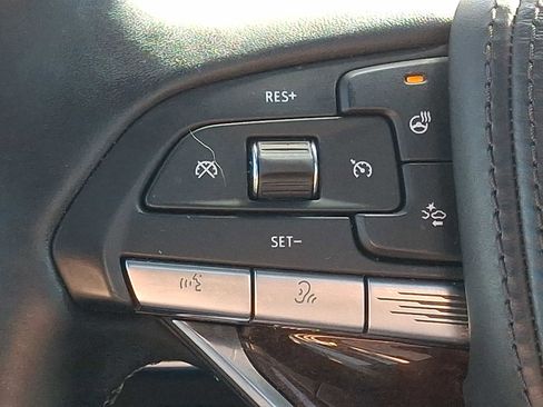 Used 2021 Cadillac Escalade ESV Sport Platinum w/ LPO, ONYX Package image 25