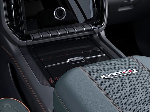New 2026 GMC Yukon XL AT4 w/ AT4 Premium Plus Package AWD/4WD image 23