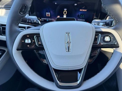 New 2025 Lincoln Aviator Reserve w/ Equipment Group 201A image 17