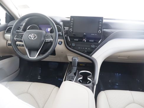 Used 2023 Toyota Camry XLE w/ Navigation Package image 2