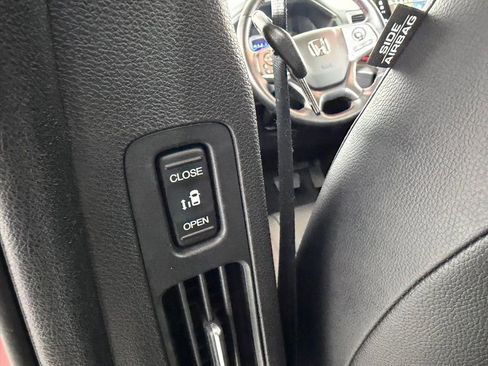 Used 2024 Honda Odyssey Sport image 27