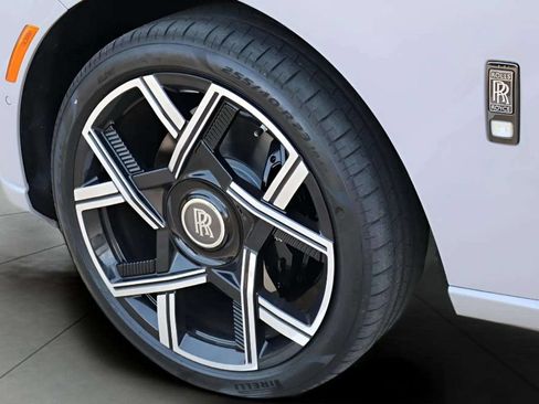 New 2026 Rolls-Royce Cullinan Black Badge AWD/4WD image 30