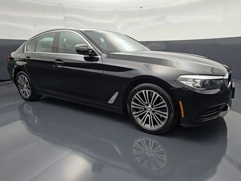 Used 2019 BMW 530i xDrive AWD/4WD image 4