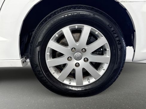 Used 2014 Chrysler Town & Country Touring image 29