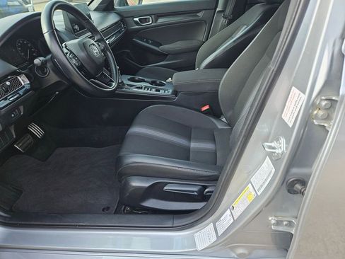 Used 2025 Honda Civic Sport image 11