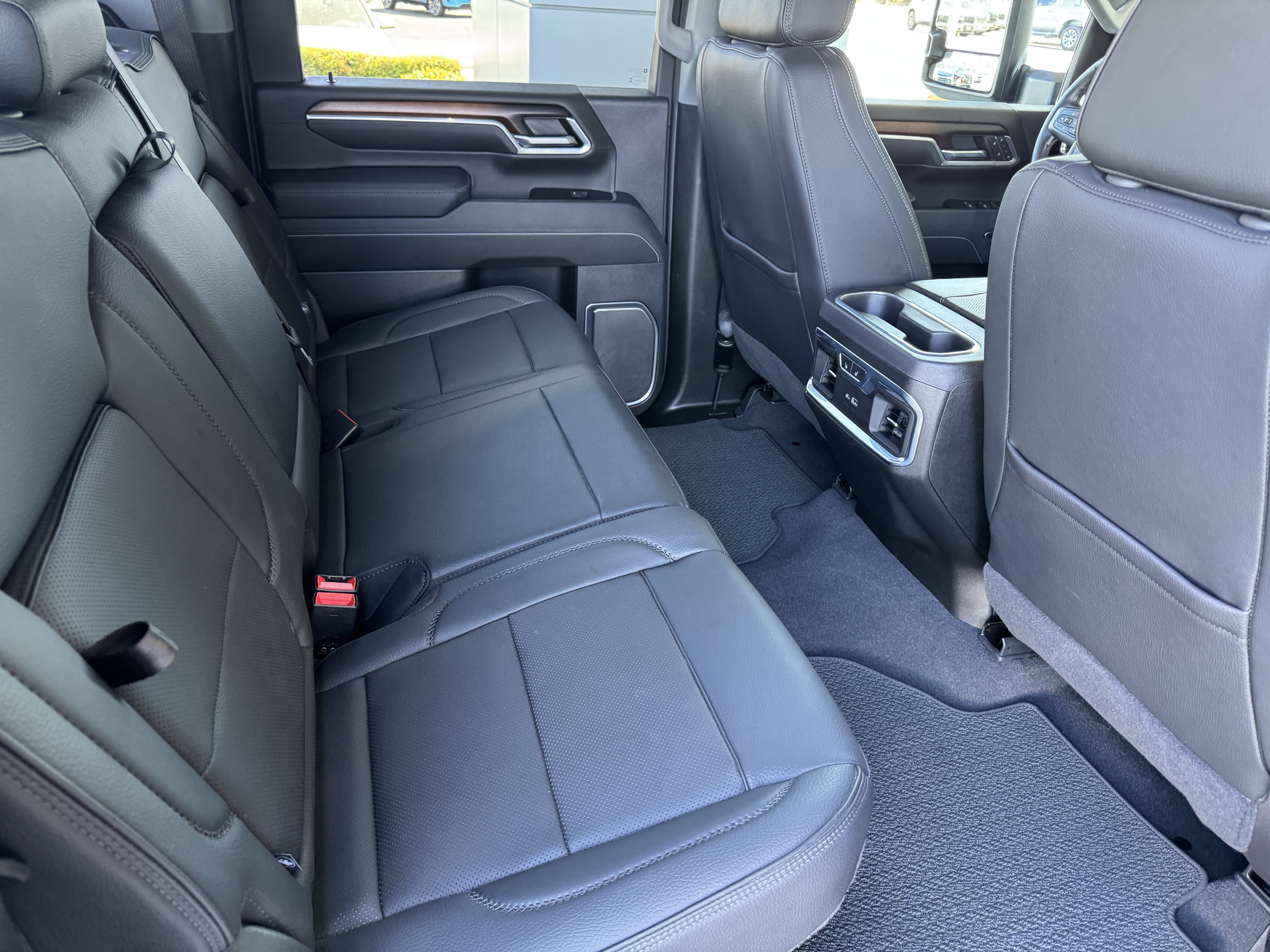 Certified 2025 GMC Sierra 2500 Denali w/ Technology Package AWD/4WD image 19