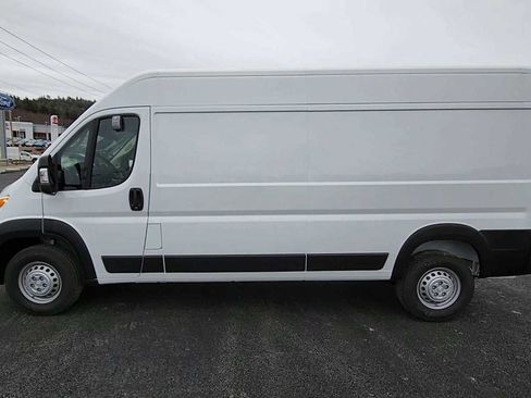 New 2024 RAM ProMaster 3500 w/ Cold Weather Group image 5