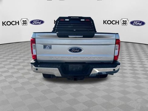 Used 2017 Ford F250 XLT w/ XLT Premium Package AWD/4WD image 7