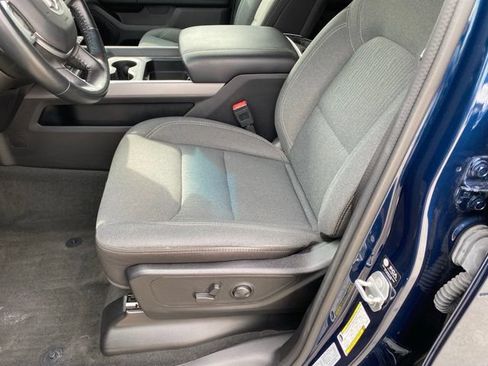 Used 2022 RAM 1500 Big Horn AWD/4WD image 16