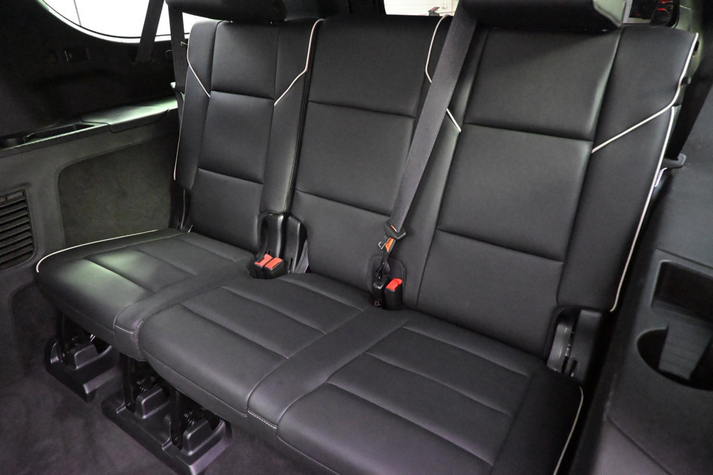 Certified 2024 Cadillac Escalade ESV Premium Luxury w/ Performance Package AWD/4WD image 22