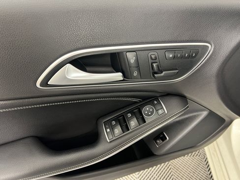 Used 2016 Mercedes-Benz CLA 250 image 18