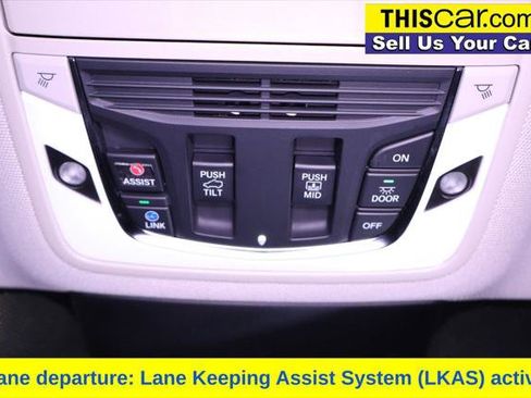 Used 2022 Acura MDX SH-AWD image 23
