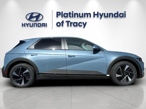 New 2026 Hyundai Ioniq 5 SEL RWD image 3