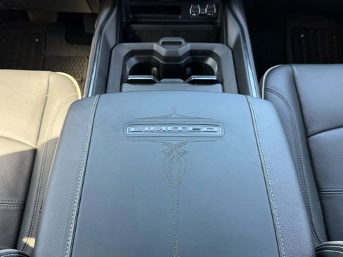 Used 2024 RAM 3500 Limited image 11