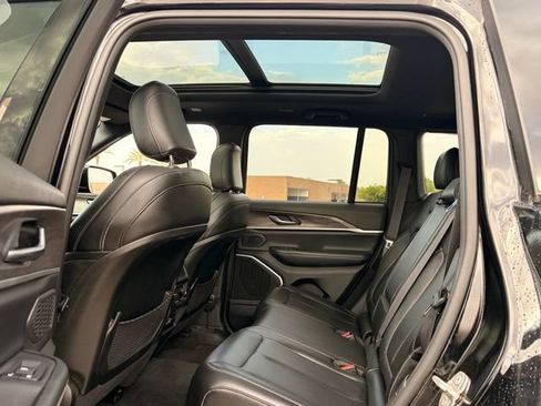 Certified 2024 Jeep Grand Cherokee Limited 4xe AWD/4WD image 11