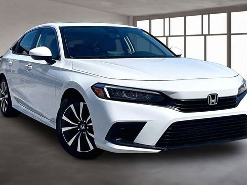 Certified 2024 Honda Civic EX image 3